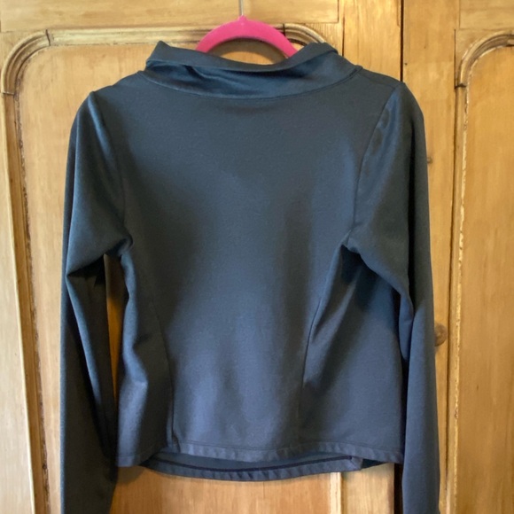 Arcteryx charcoal gray Cardigan Sweater Shirt Size women’s small. LIKE NEW - Picture 6 of 10